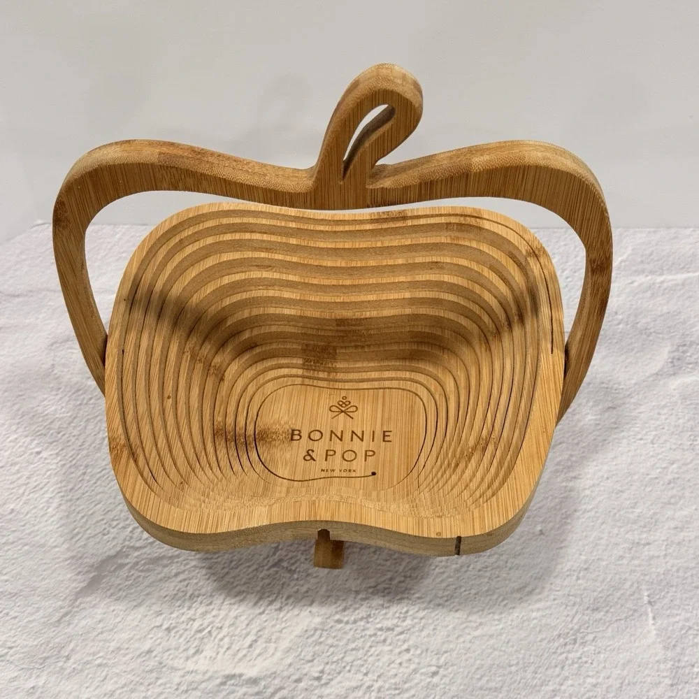 Bonnie & Pop New York Collapsible Wooden Apple Shaped Basket or Trivet